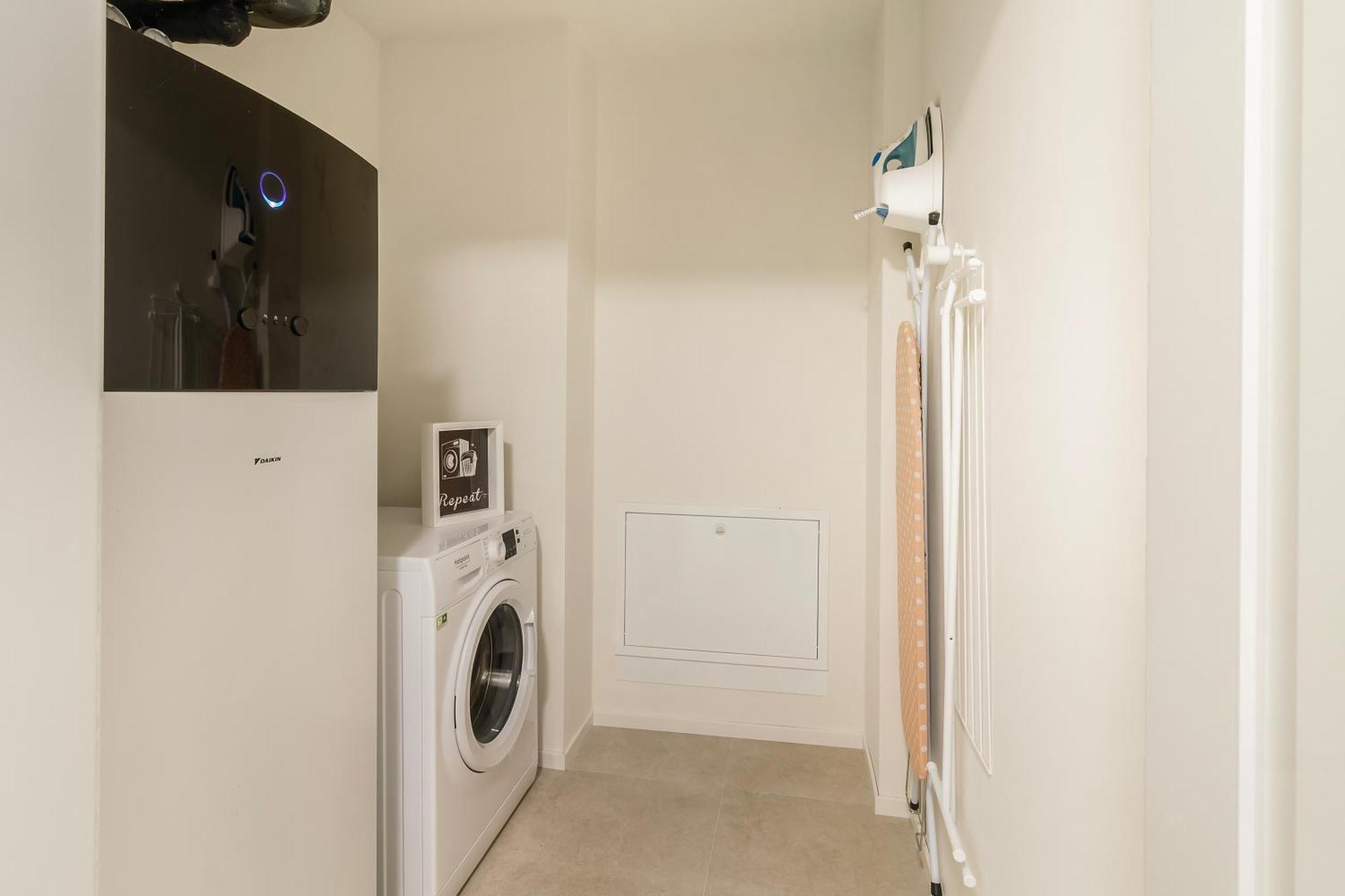 Como City Wall Apartment Como