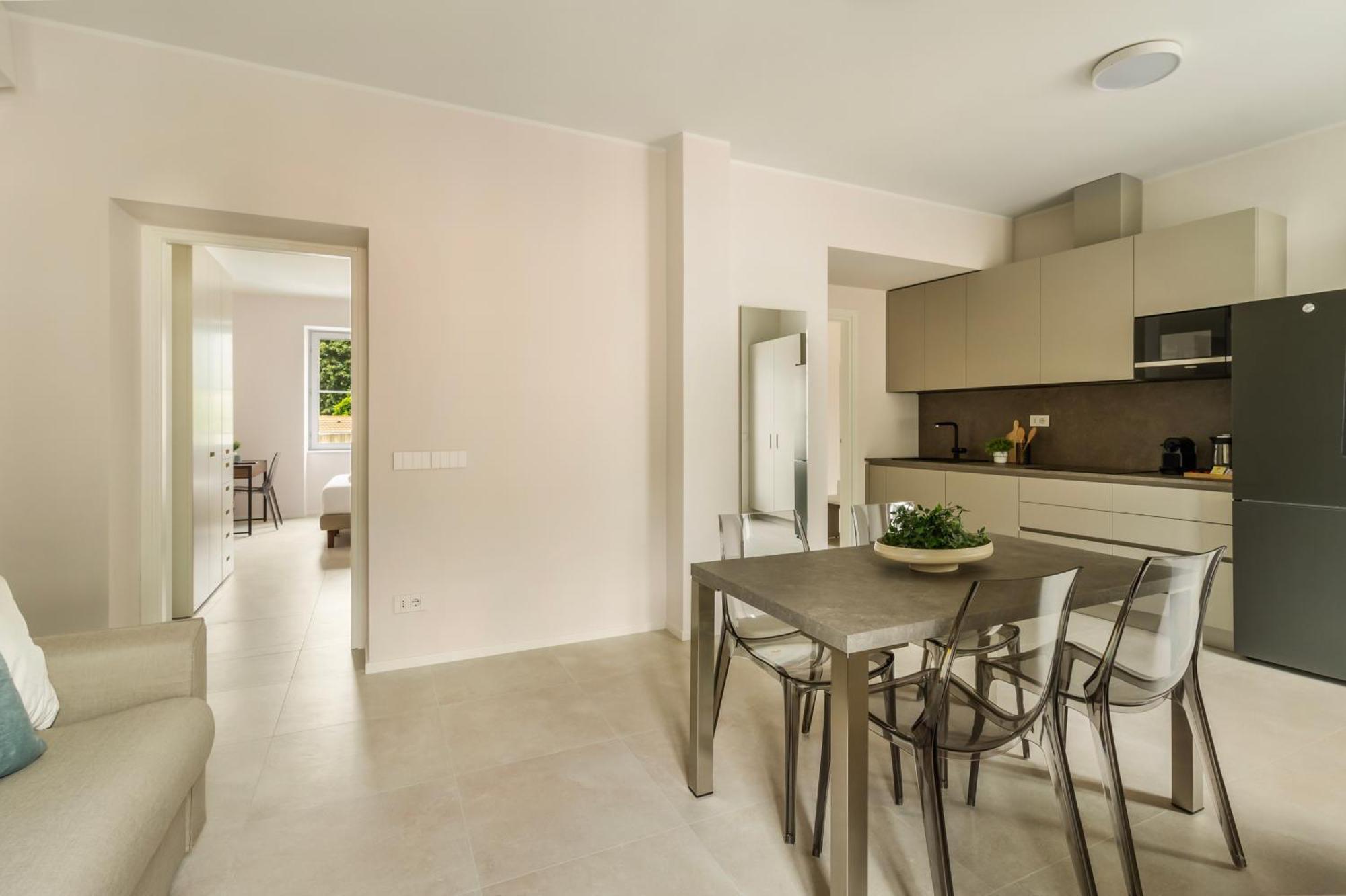 Apartment Como City Wall *
